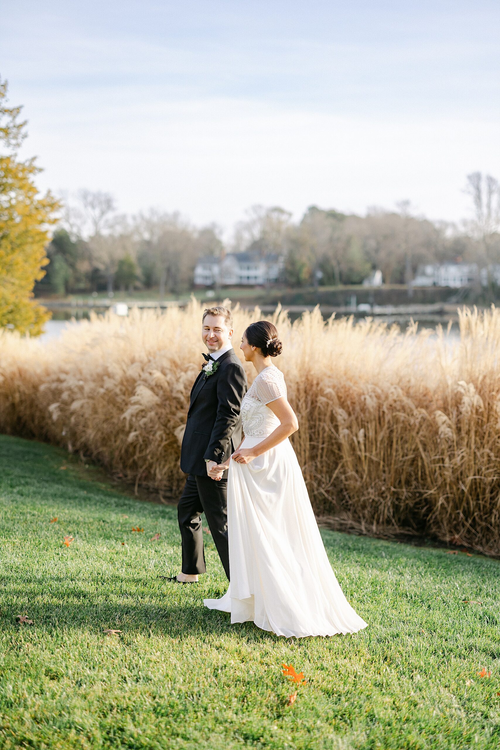 chesapeake bay waterfront wedding bride and groom