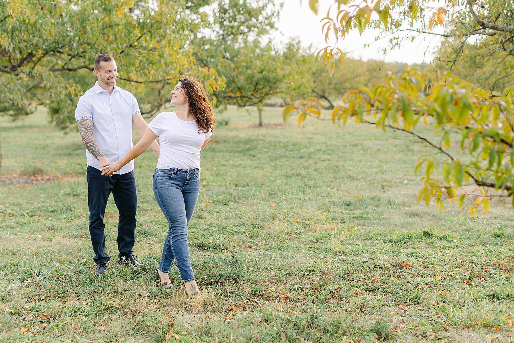 peach orchard engagement photos gettysburg pa