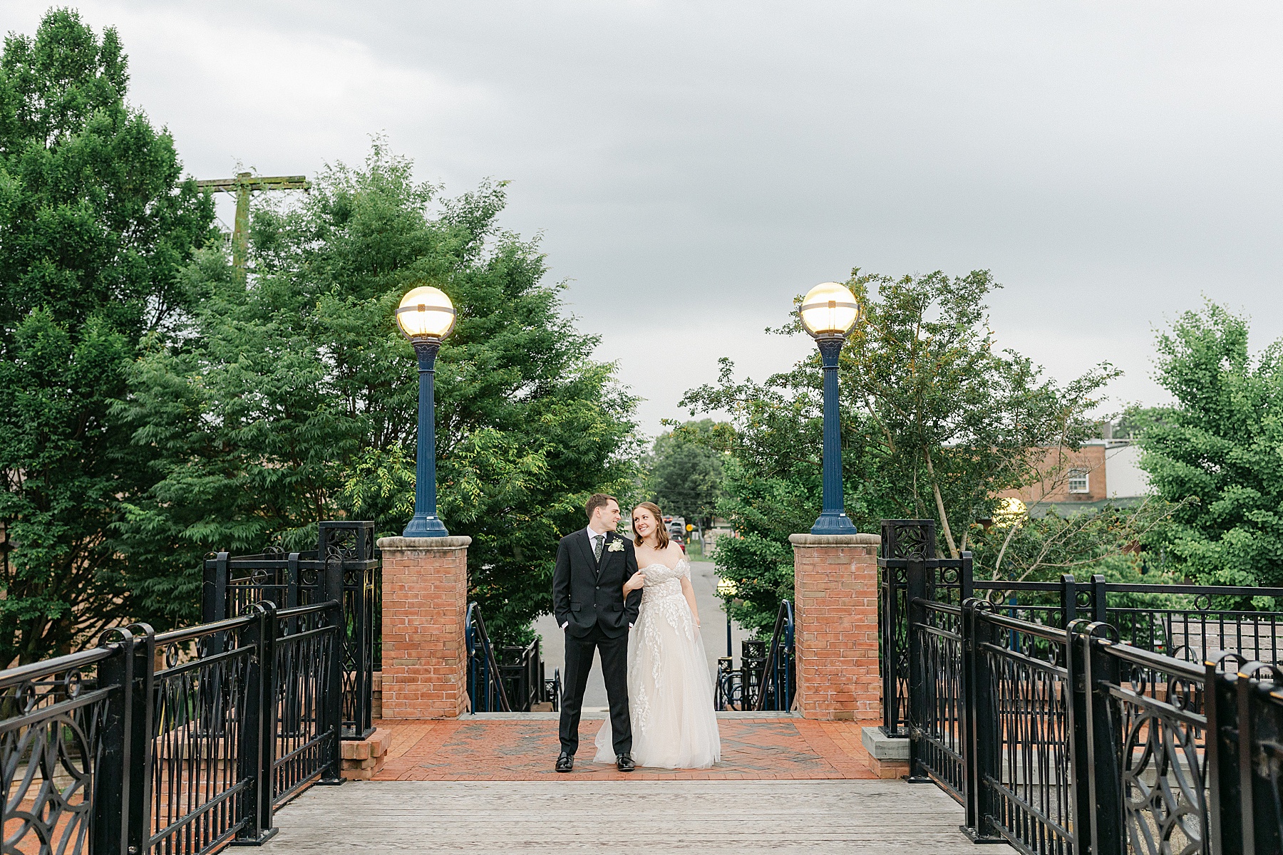 carroll creek downtown frederick wedding