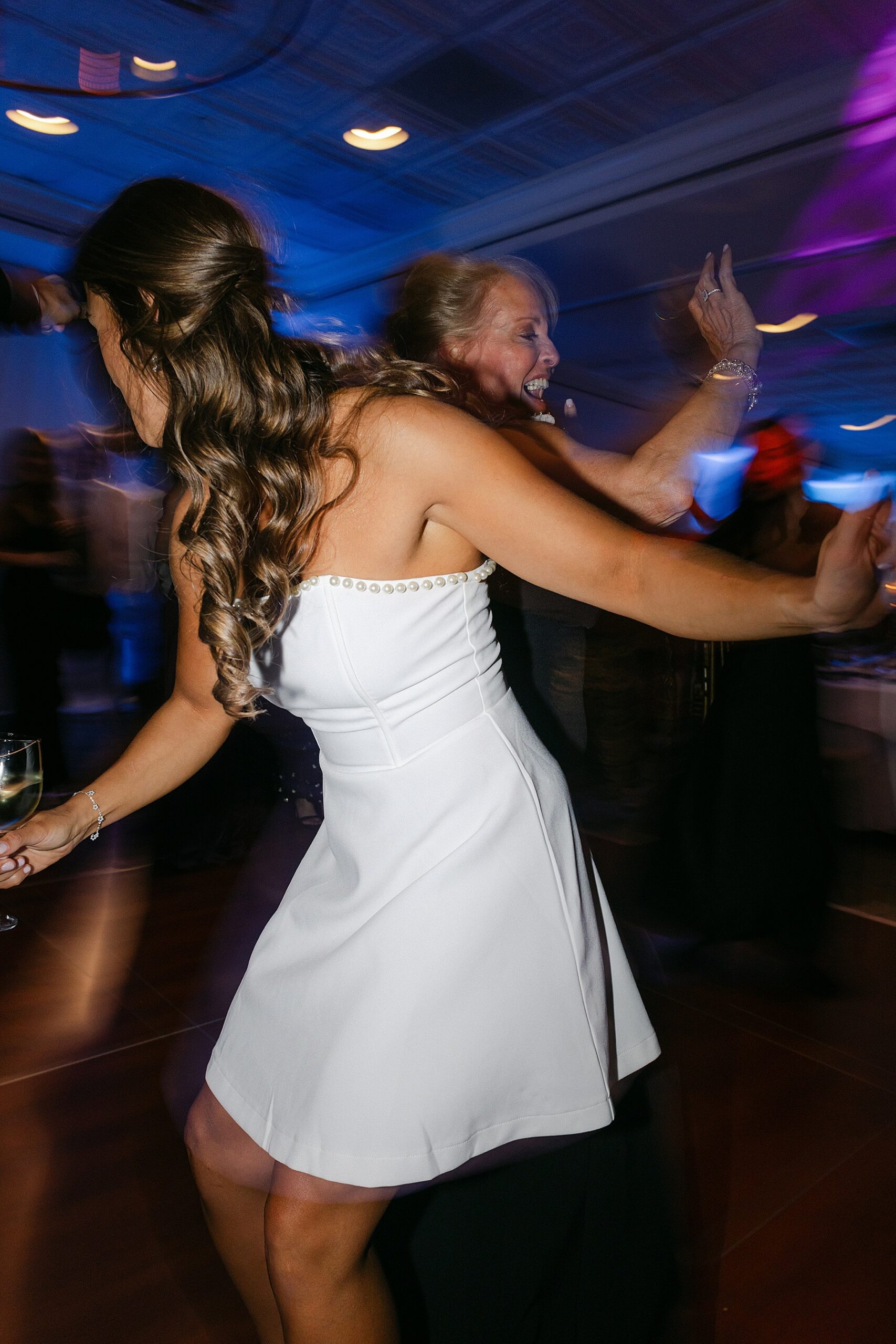 manor country club wedding reception rockville md